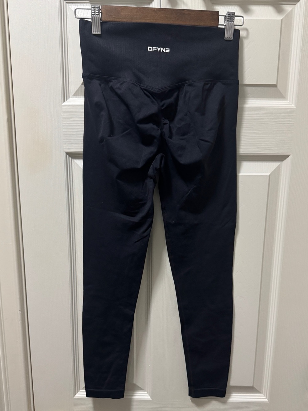 DFYNE Impact Seamless Leggings 24" 7/8 Black Sz. M - Picture 4 of 6